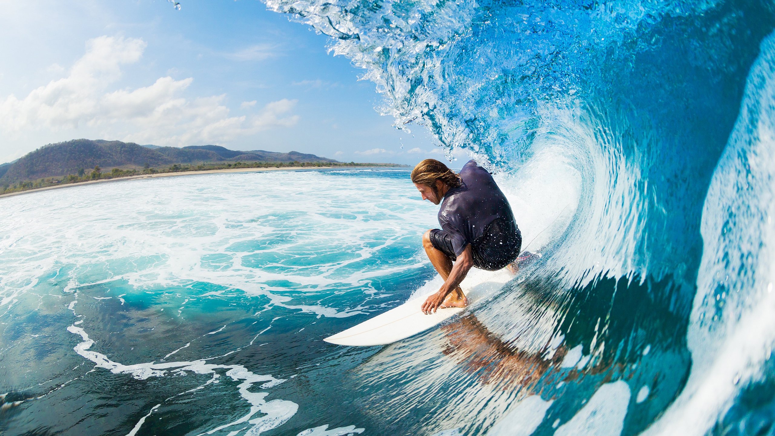 当伯纳乌遇见东方，一场横跨足篮的德比隐喻