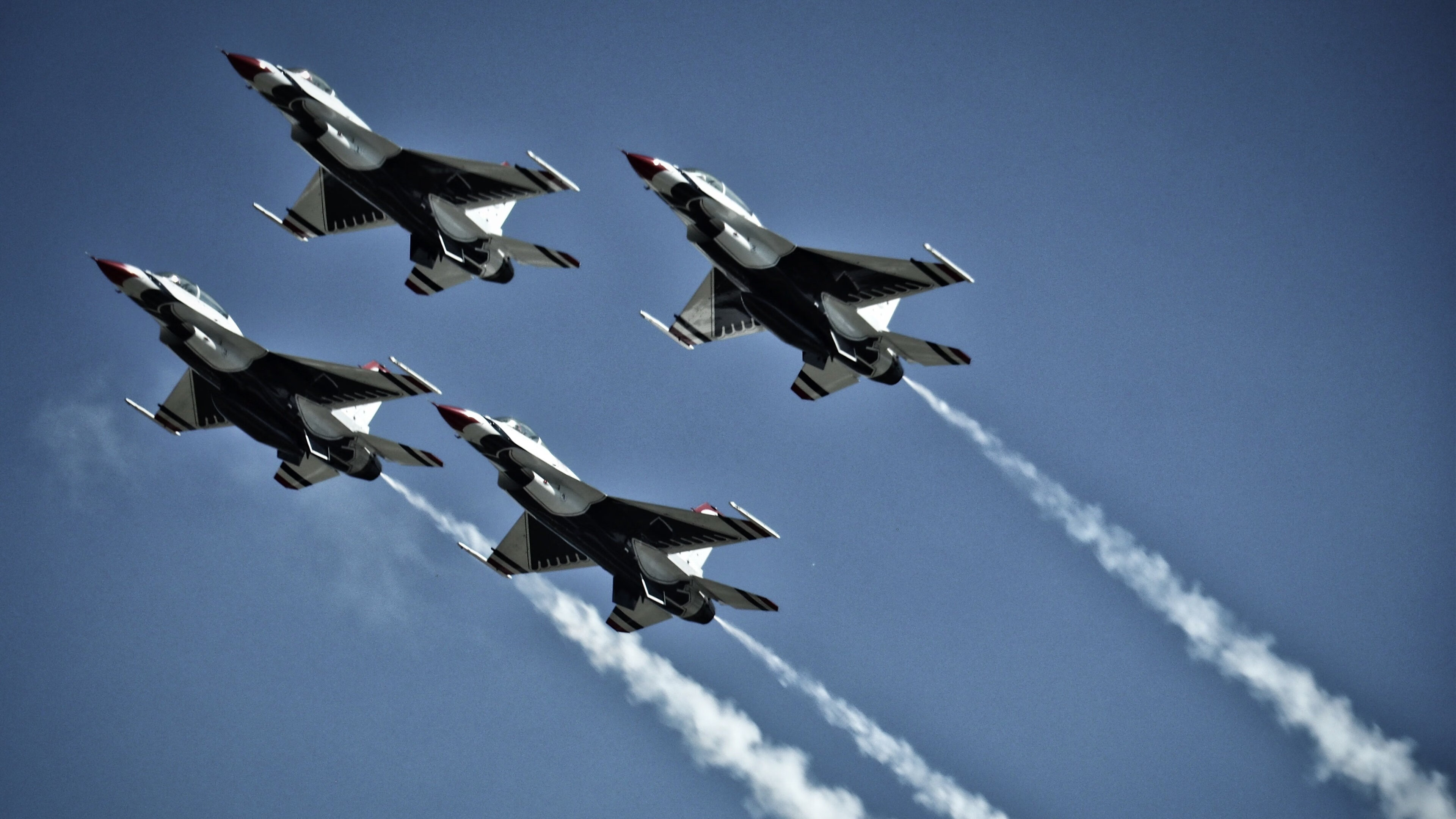 开云体育中国-冰封棋盘上的破局者，当克罗地亚封锁西班牙，拉亚以个人星光点燃绿茵